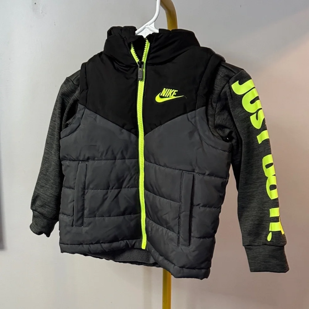 Nike Black and Gray Jacket with Neon Yellow Details XS 4T
